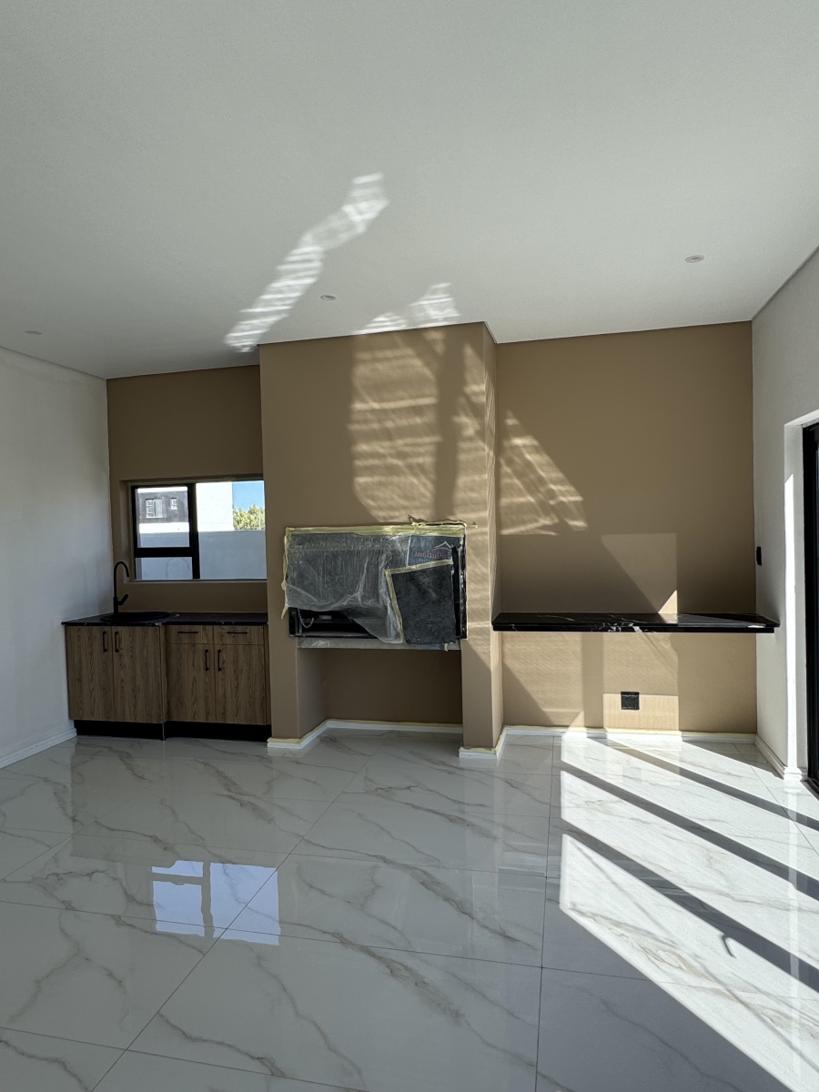 4 Bedroom Property for Sale in Sandown Western Cape